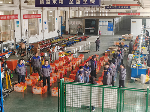 心系職工送溫暖 新春福利暖人心——墨隆鉆機(jī)為全體員工發(fā)放春節(jié)福利